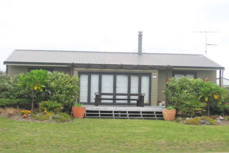 Photo of property in 121 Sands Crescent, Matarangi, Whitianga, 3592