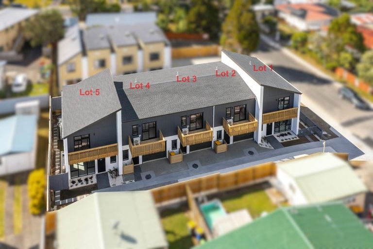 Photo of property in 13d Normandy Place, Henderson, Auckland, 0610