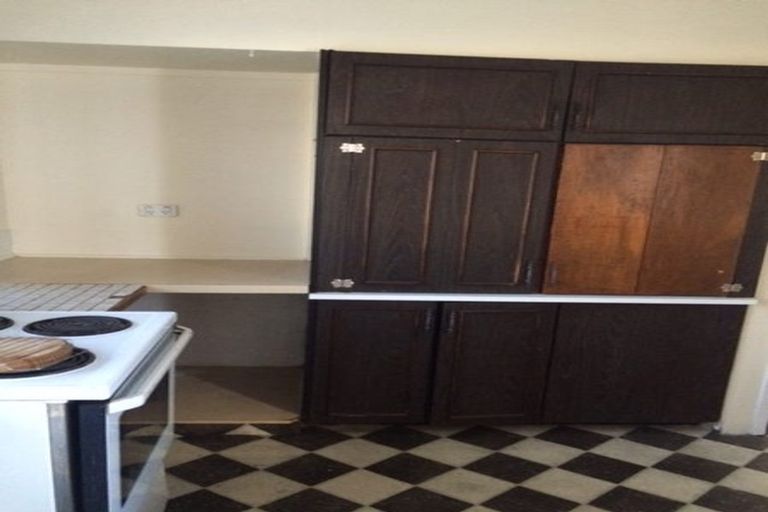 Photo of property in 9 Avenue Road, Foxton, 4814