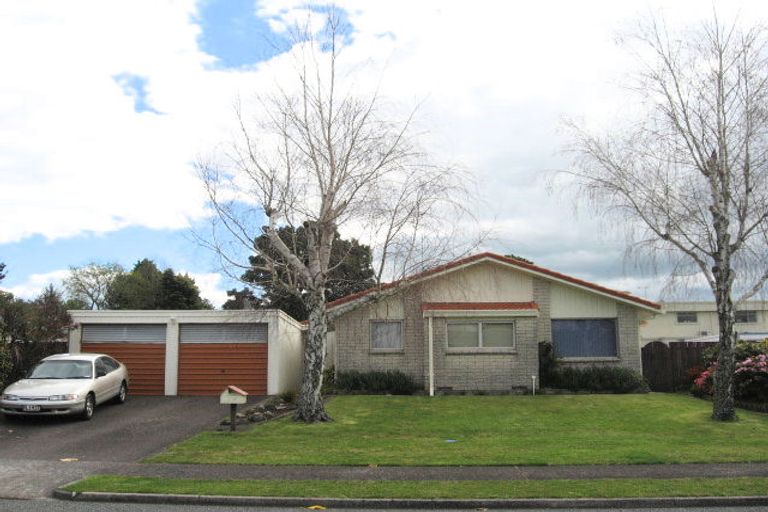 Photo of property in 17 Endeavour Avenue, Welcome Bay, Tauranga, 3112