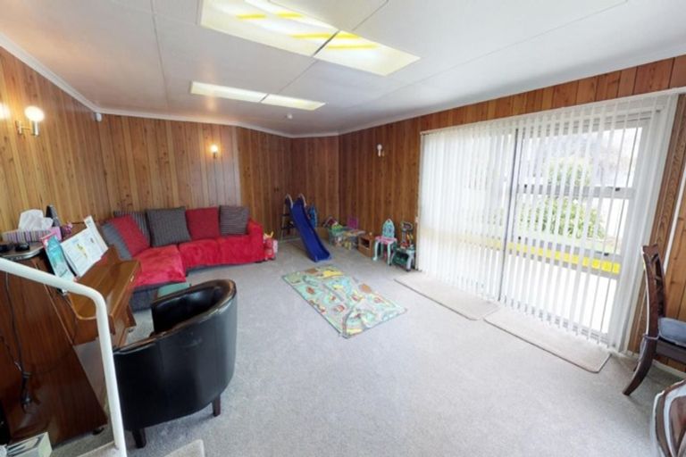 Photo of property in 9 Waterloo Crescent, Hokowhitu, Palmerston North, 4410