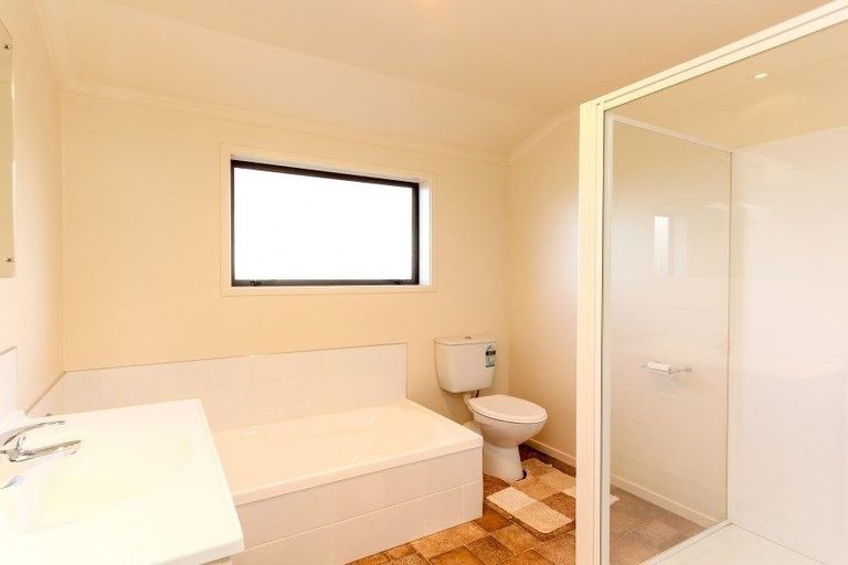 Photo of property in 354 Carrington Street, Upper Vogeltown, New Plymouth, 4310