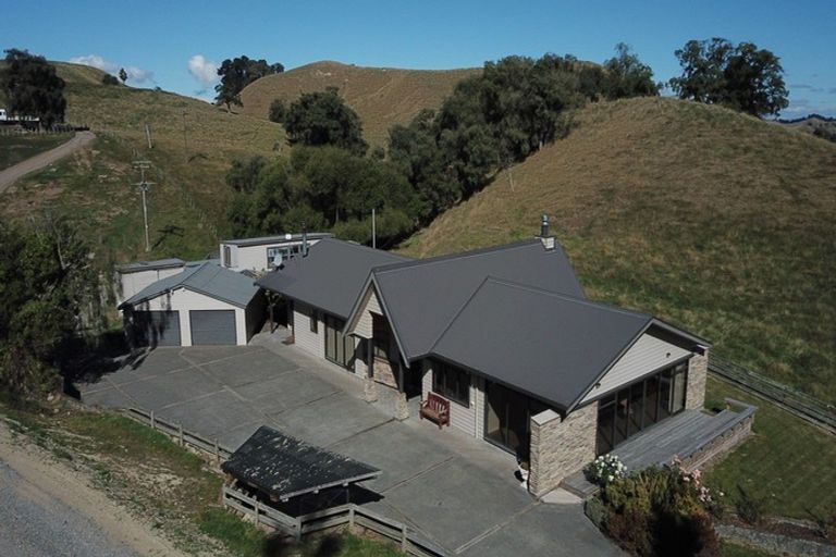 Photo of property in 454 Spooners Hill Road, Taihape, 4795