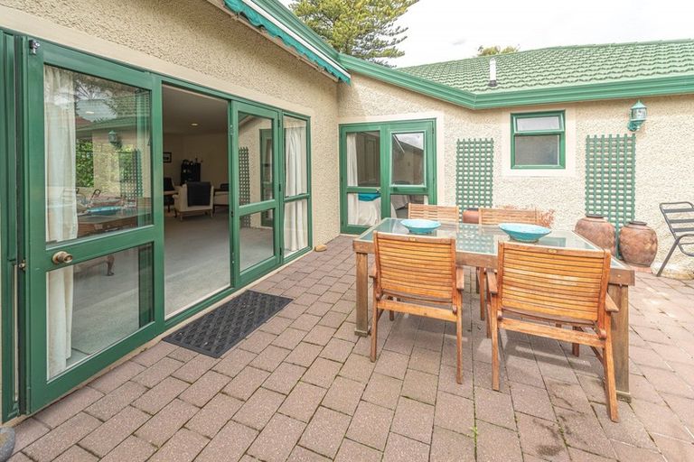 Photo of property in 27 Oakland Avenue, Saint Johns Hill, Whanganui, 4500