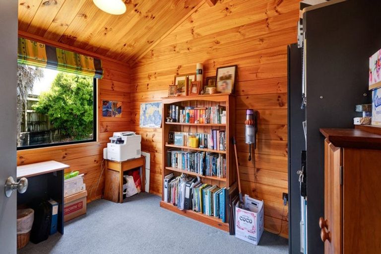 Photo of property in 125 Wairau Road, Oakura, 4314