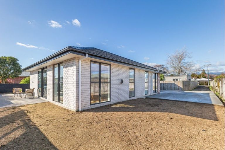 Photo of property in 83a Winchester Street, Levin, 5510