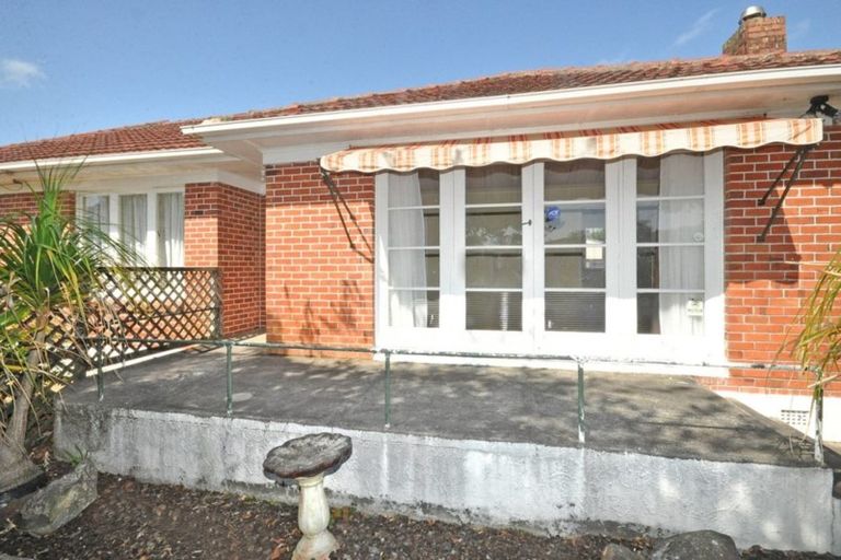 Photo of property in 1/3 Cameron Street, Papakura, 2110