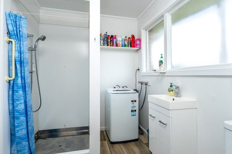 Photo of property in 1-11/94 Avenue Road, West End, Timaru, 7910