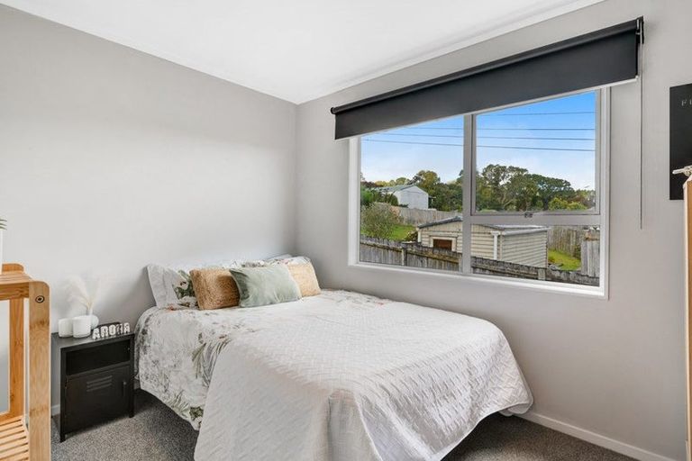 Photo of property in 12 Makiri Street, Helensville, 0800
