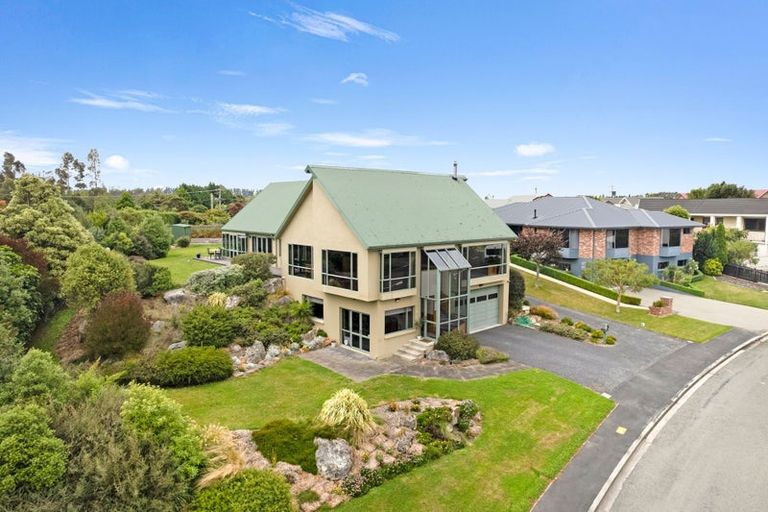 Photo of property in 12 Grove Avenue, Weston, Oamaru, 9401