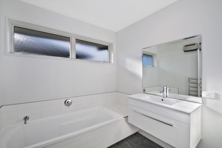 Photo of property in 25 Glovers Road, Halswell, Christchurch, 8025