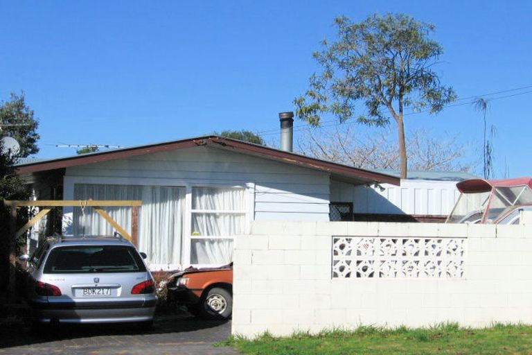 Photo of property in 5 Halberg Street, Papakura, 2110