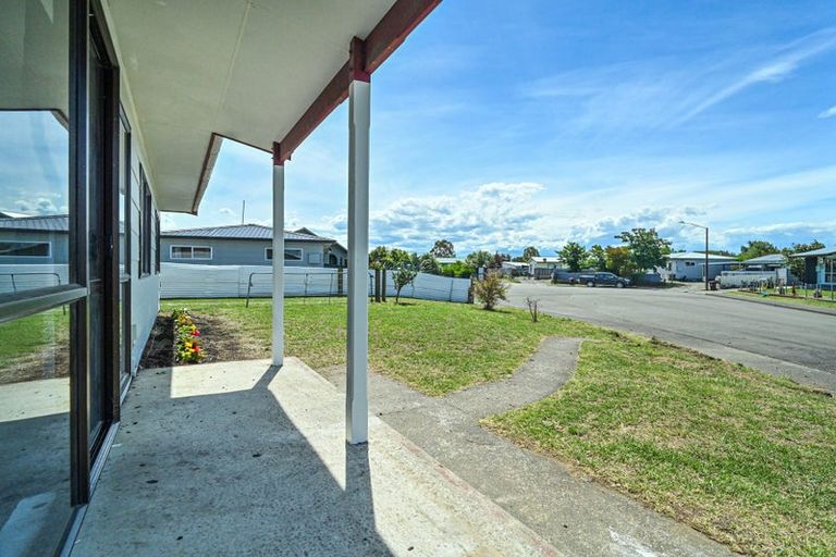 Photo of property in 3 Holmes Place, Flaxmere, Hastings, 4120