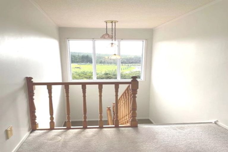 Photo of property in 74 Deacon Road, Riverhead, Kumeu, 0892