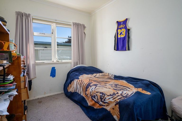 Photo of property in 30 Johnston Street, Featherston, 5710