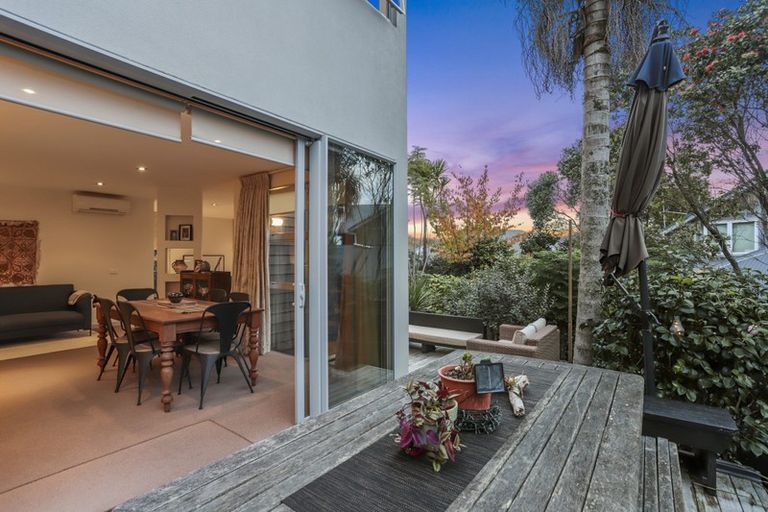 Photo of property in 229b Titirangi Road, Titirangi, Auckland, 0604