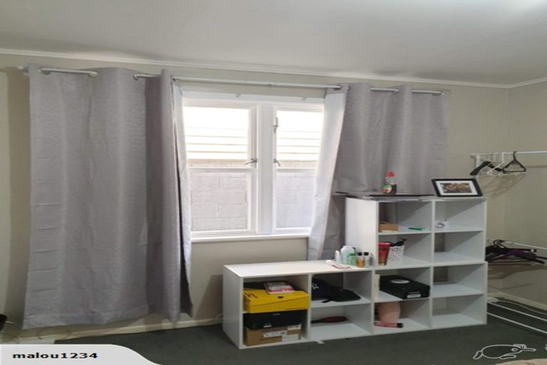 Photo of property in 11 Lynda Avenue, Paparangi, Wellington, 6037