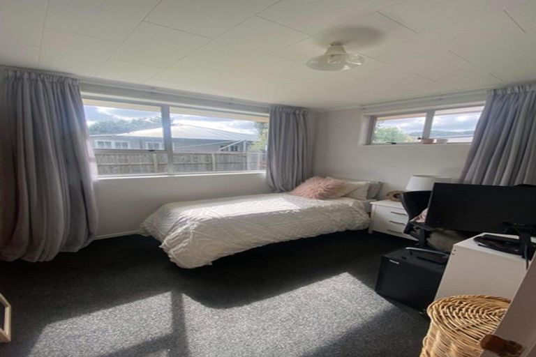 Photo of property in 2/13 William Booth Grove, Trentham, Upper Hutt, 5018