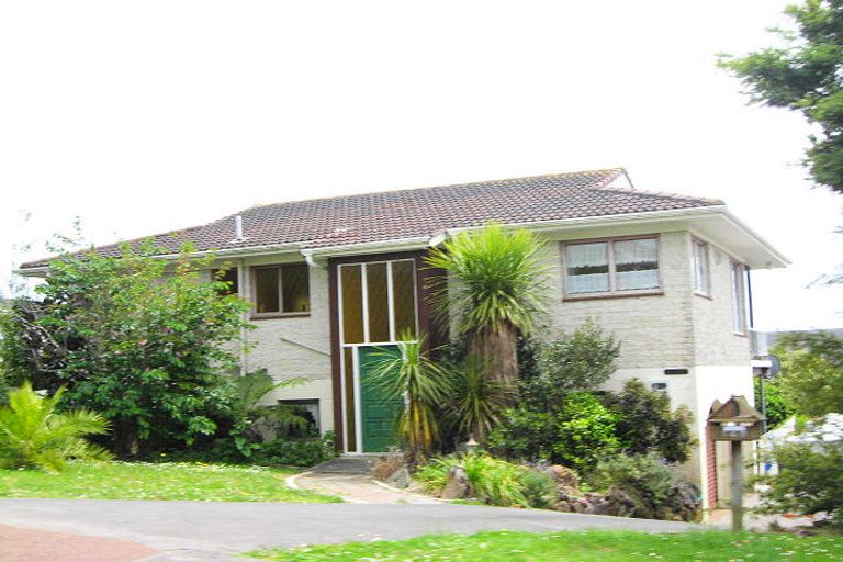 Property details for 140 Pacific Parade, Army Bay, Whangaparaoa, 0930