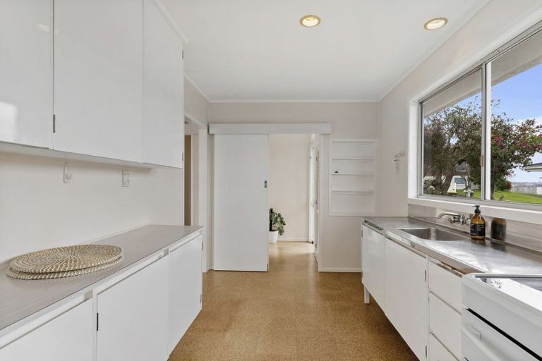 Photo of property in 25 Marcel Place, Glenfield, Auckland, 0629