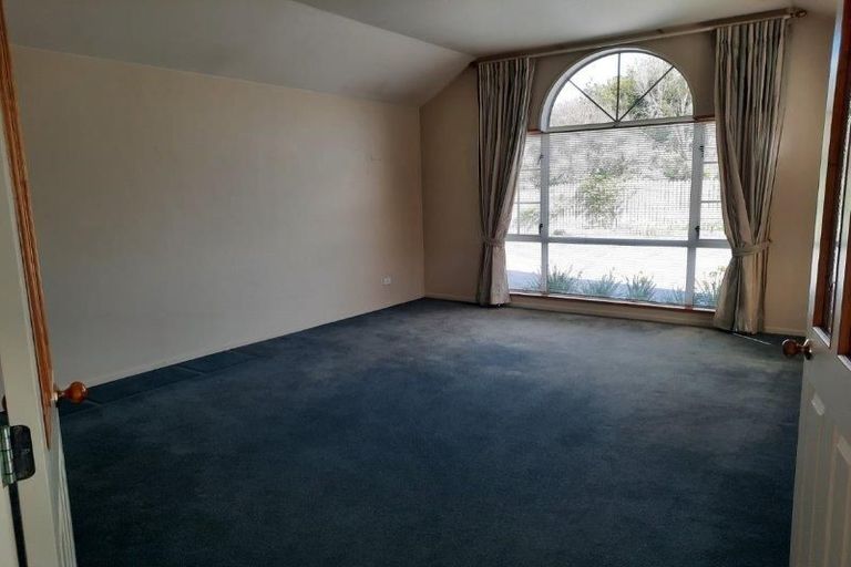 Photo of property in 20 Rickton Place, Rangiora, 7400