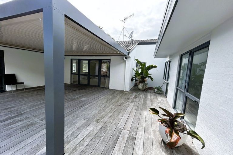 Photo of property in 16 Palm Beach Boulevard, Papamoa Beach, Papamoa, 3118