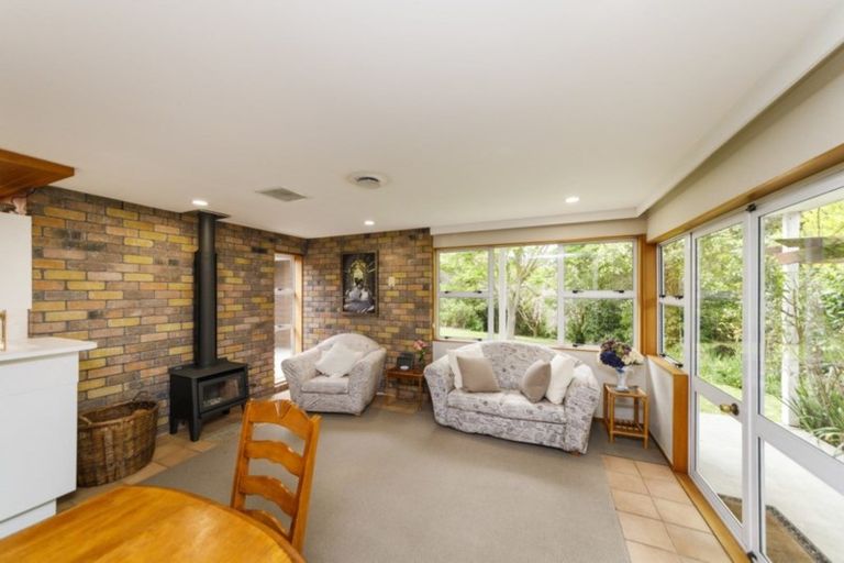 Photo of property in 1089 Saddle Road, Ashhurst, 4810