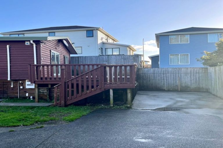 Photo of property in 23a Ranui Avenue, Ranui, Auckland, 0612