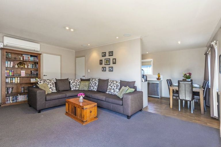 Photo of property in 1/69 Dunedin Street, Redwood, Christchurch, 8051