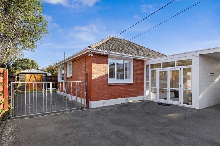 Photo of property in 1/50 Dyer Street, Epuni, Lower Hutt, 5011