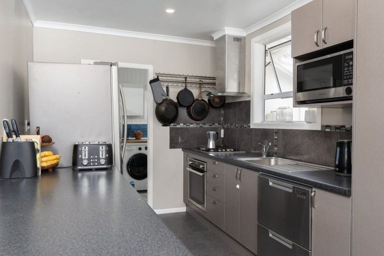 Photo of property in 12 Mexted Crescent, Ranui, Porirua, 5024