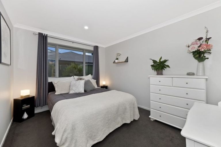 Photo of property in 10 Reka Street, Parklands, Christchurch, 8083