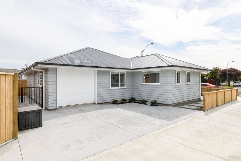Photo of property in 208a Tremaine Avenue, Highbury, Palmerston North, 4412