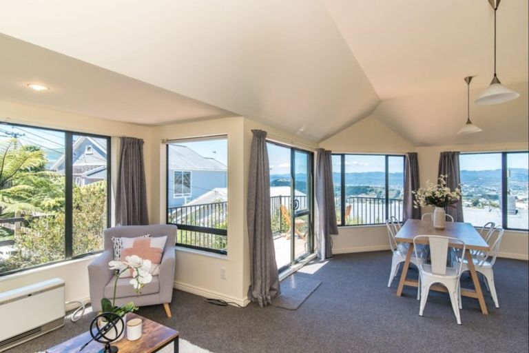 Photo of property in 15b Mitchell Street, Brooklyn, Wellington, 6021