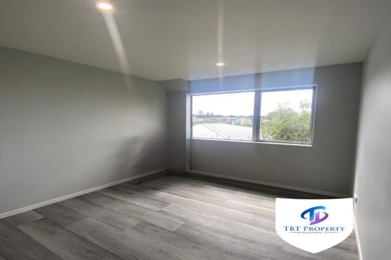 Photo of property in 10e Blossom Lane, Manurewa, Auckland, 2102
