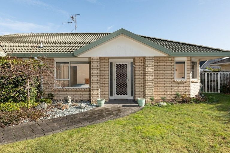 Photo of property in 16 Laguna Key, Papamoa Beach, Papamoa, 3118