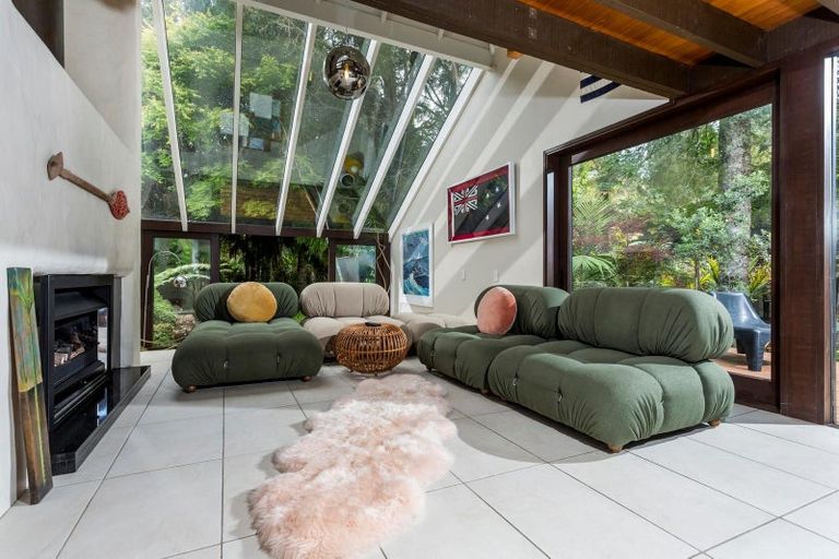 Photo of property in 24 Channel View Road, Campbells Bay, Auckland, 0630