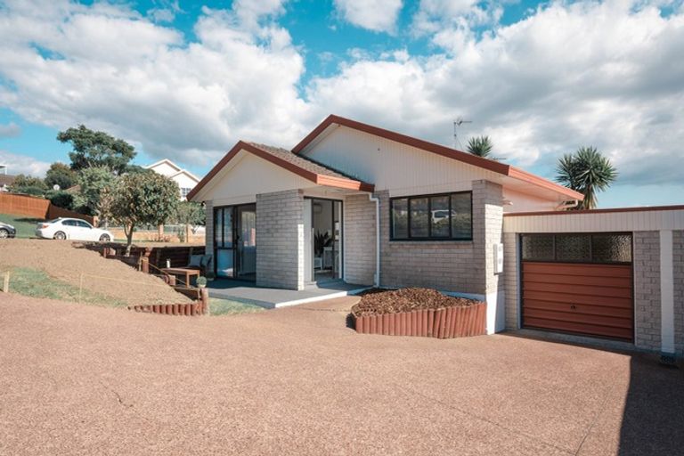 Photo of property in 1/75 Aberfeldy Avenue, Highland Park, Auckland, 2010