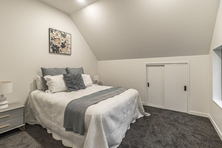 Photo of property in 12a Range View Road, Mount Albert, Auckland, 1025