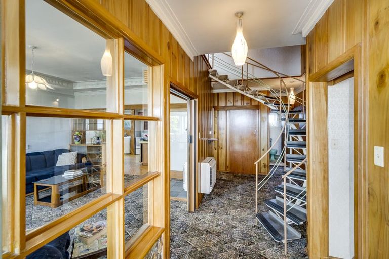 Photo of property in 619 Marine Parade, Napier South, Napier, 4110