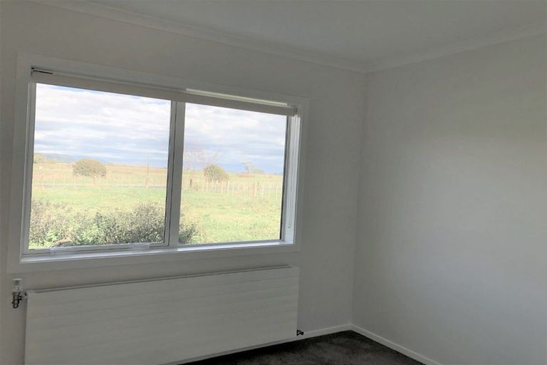 Photo of property in 72 Kuku Beach Road, Kuku, Levin, 5570