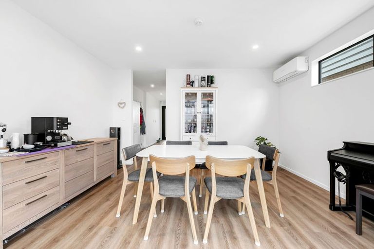 Photo of property in 10 Koropiko Lane, Flat Bush, Auckland, 2019