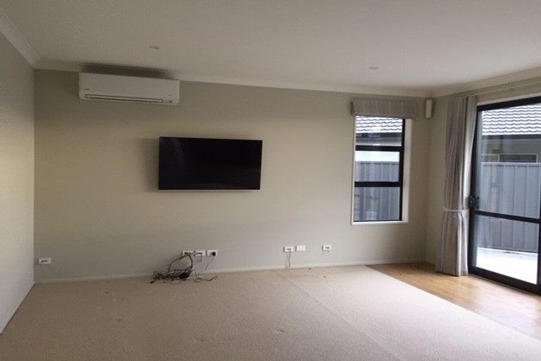 Photo of property in 12 Pukaki Place, Poraiti, Napier, 4112