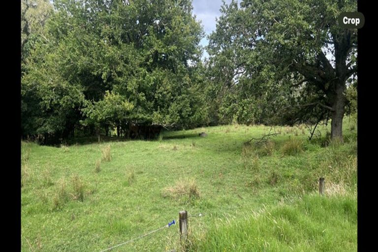 Photo of property in 492 Wairere Road, Paparoa, 0571