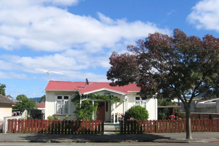 Photo of property in 39 Pine Avenue, Ebdentown, Upper Hutt, 5018