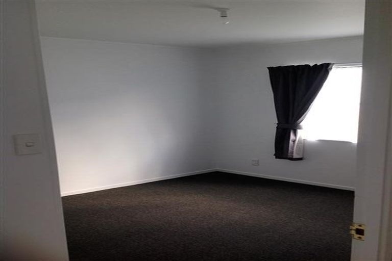 Photo of property in 4/25 Solveig Place, Randwick Park, Auckland, 2105