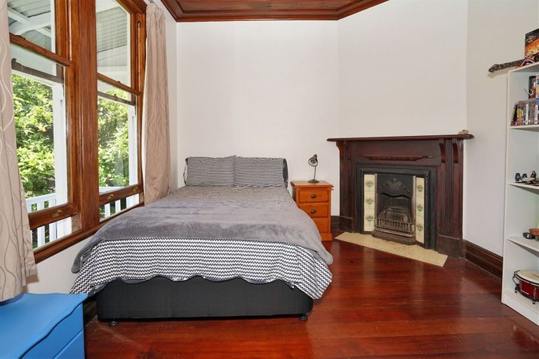 Photo of property in 126 Forest Lake Road, Forest Lake, Hamilton, 3200