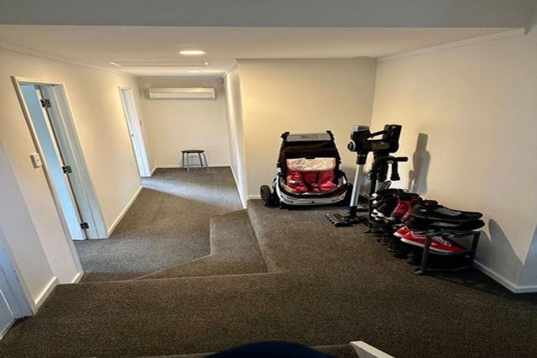 Photo of property in 1/22 Roseberry Avenue, Birkenhead, Auckland, 0626