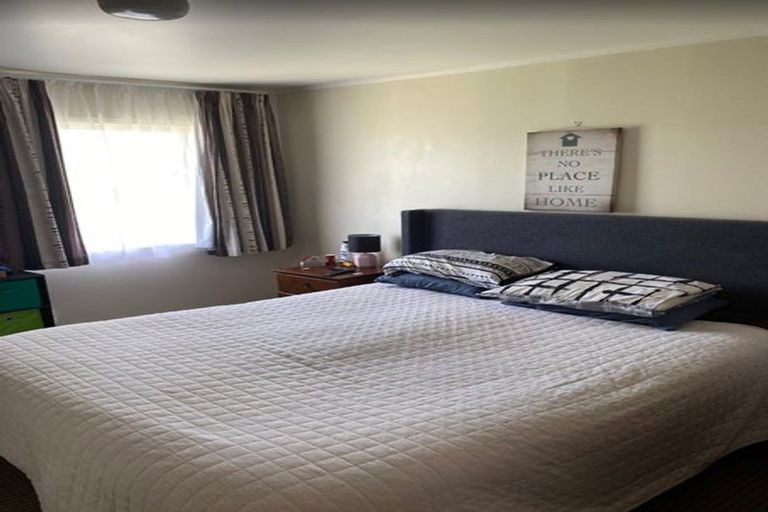 Photo of property in 1 Cotton Street, St Andrews, Hamilton, 3200