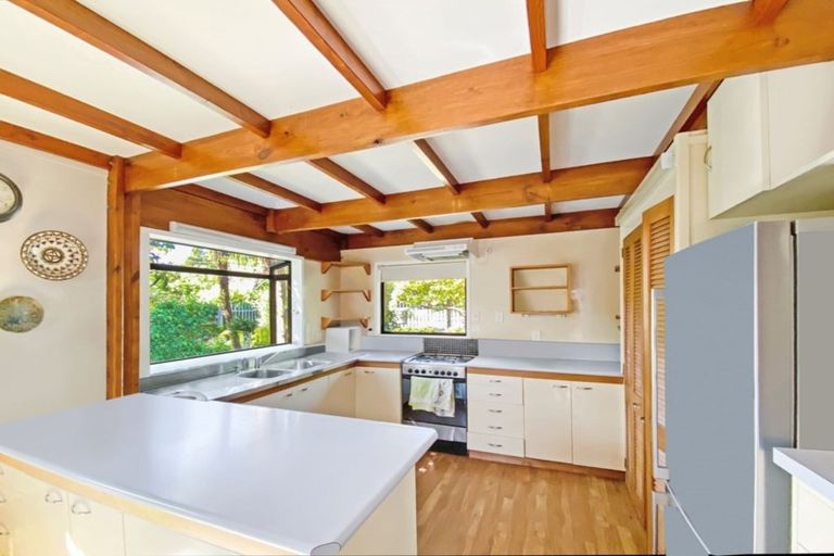 Photo of property in 34 Field Street, Silverstream, Upper Hutt, 5019